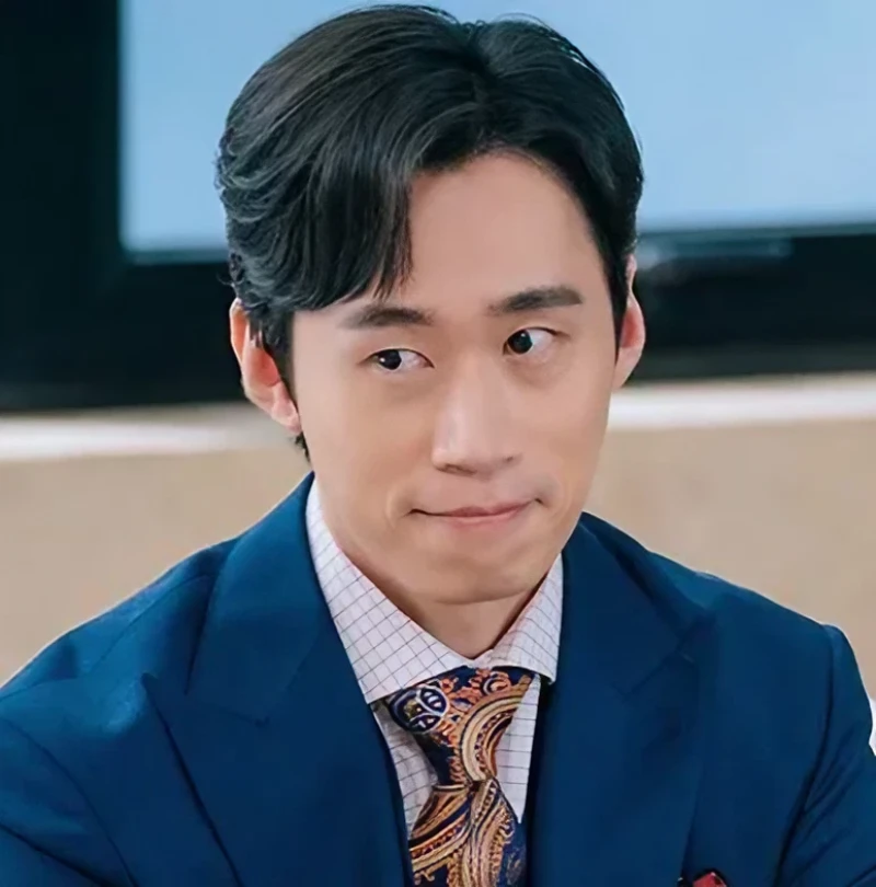 웨딩 임파서블에서 최민웅 역을 맡은 홍인