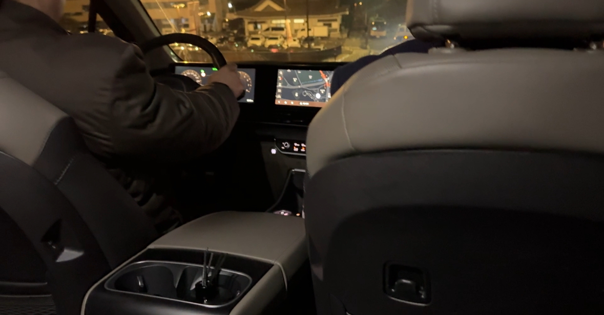 셔틀 타고 올라가는 모습