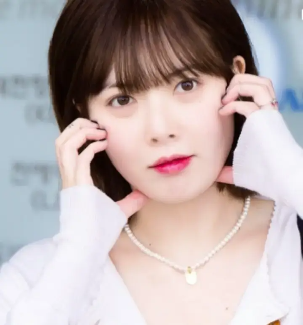 가수-현아-사진