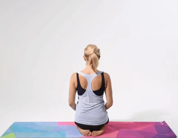 뭉친 어깨 풀기 스트레칭 딱딱하게 뭉친어깨 푸는법