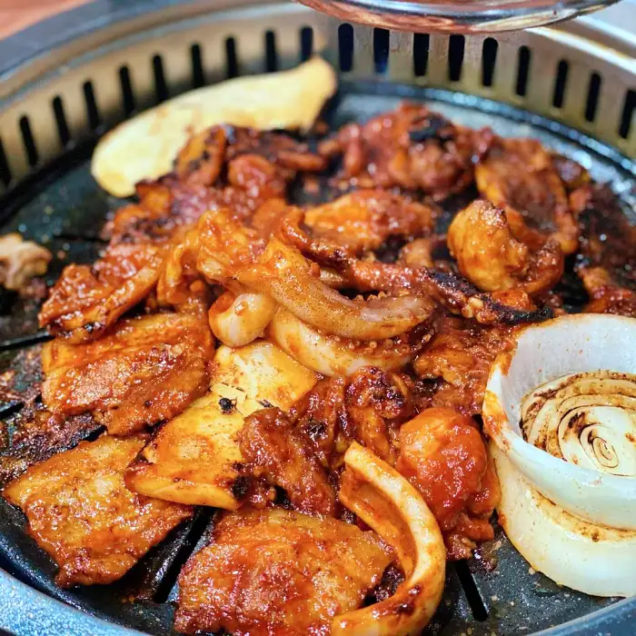 토요일은 밥이좋아 토밥좋아 평창 오삼불고기 거리 오징어 삼겹살 숯불 구이 맛집