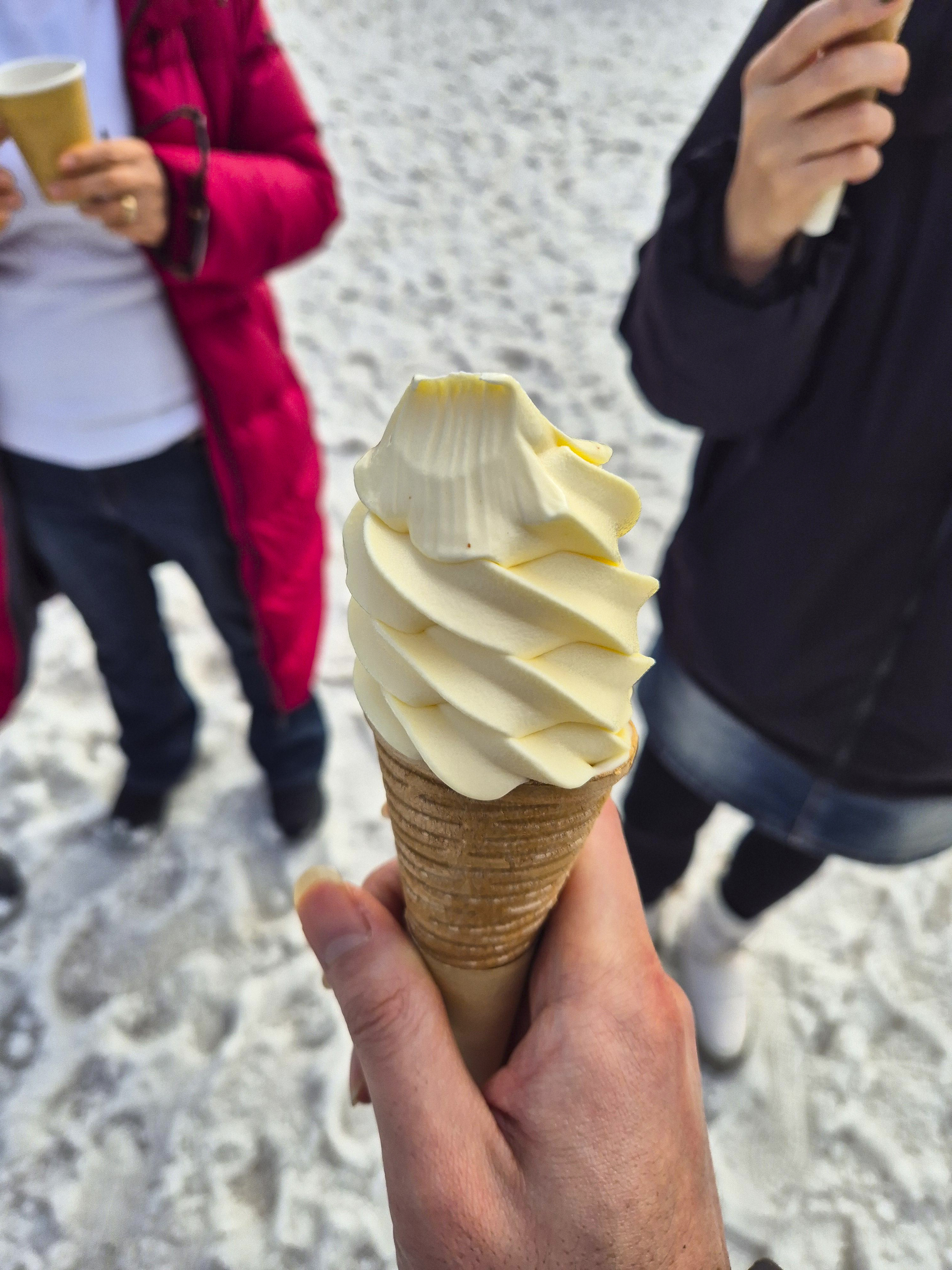 르타오 카페의 아이스크림 + 휘낭시에 세트 3