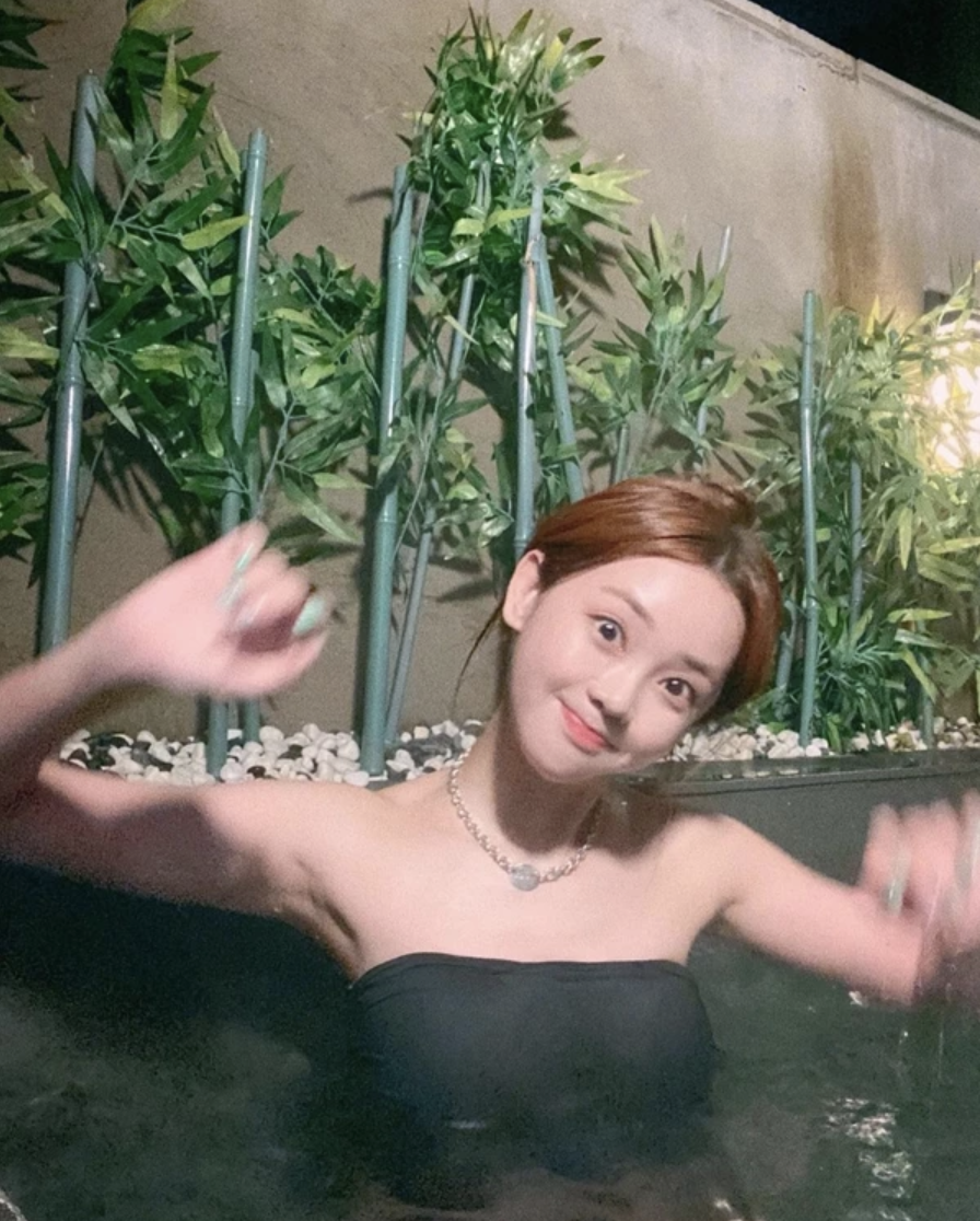 홍지윤 비키니 사진