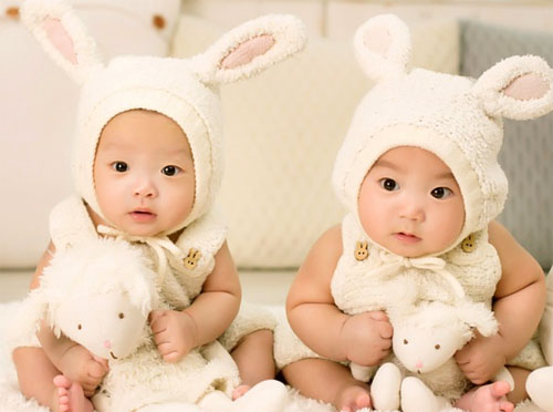 신생아 웃는 시기