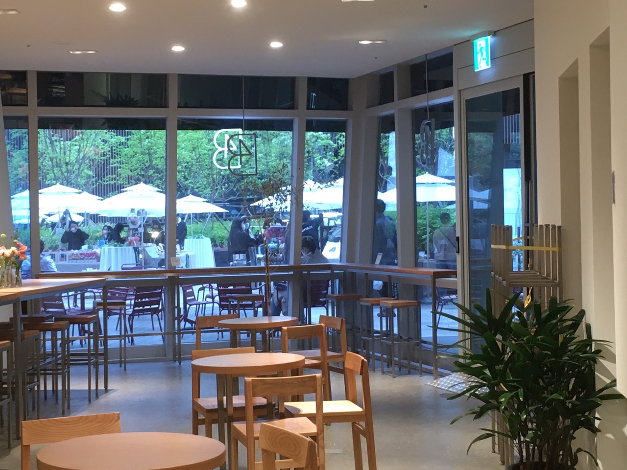 포비-용산점-내부2