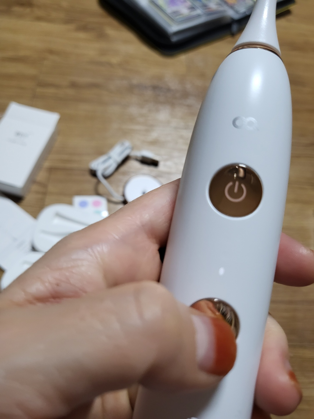 전동 칫솔 (오아 클린이 소프트 전동 칫솔)