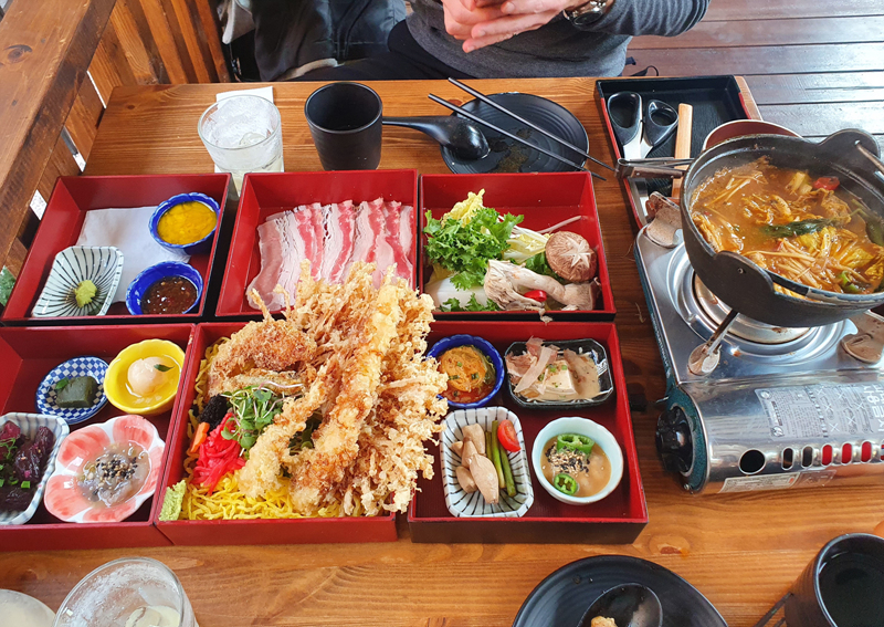 튀김덮밥과_샤브샤브