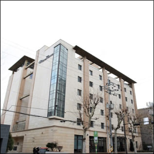 롯데, 마포 연합생활관 전경