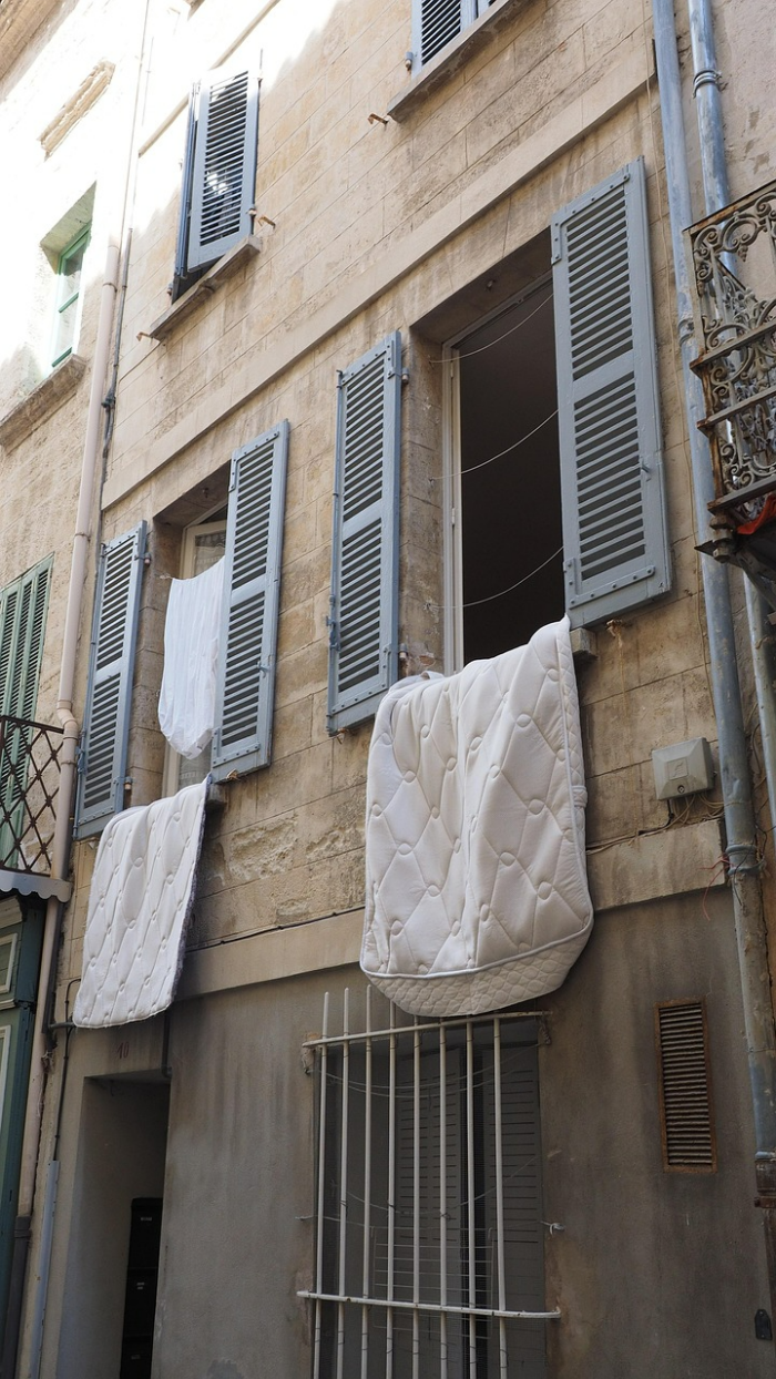 매트리스 악취 알레르기 곰팡이 예방팁