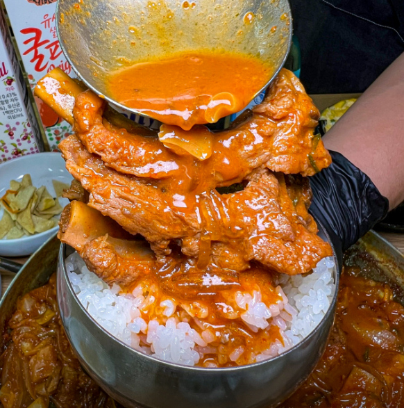 생방송투데이 매운등갈비찜 광주 남구 매운돼지등갈비찜