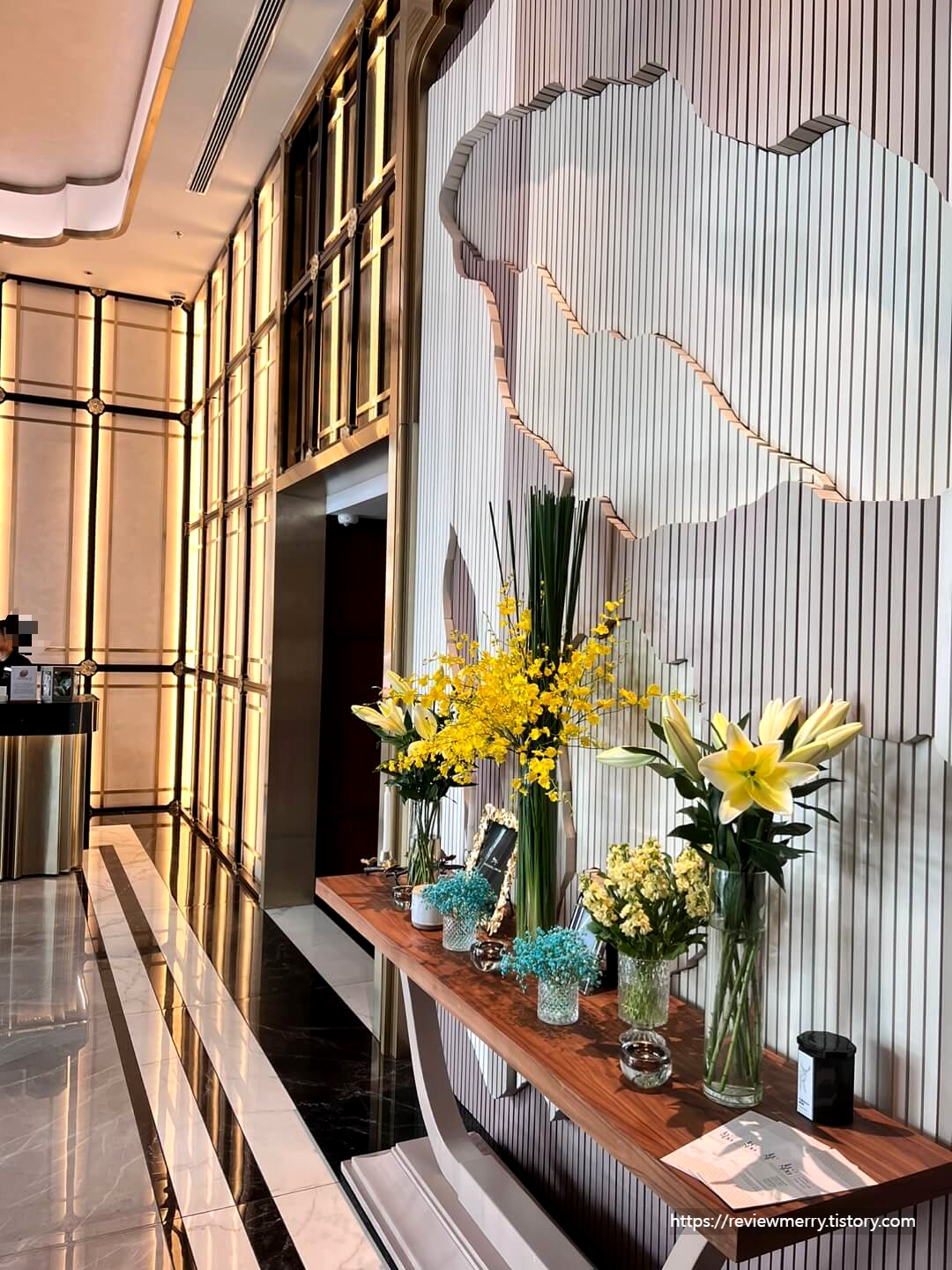 로비 인테리어