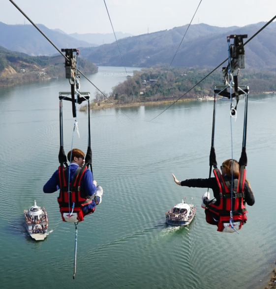  스카이라인 짚와이어 