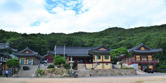 지하철로 떠날 수 있는 서울 근교 힐링 여행 9, 흥국사(고양)