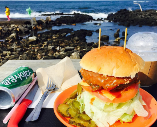 제주 우도 수제버거 '하하호호'