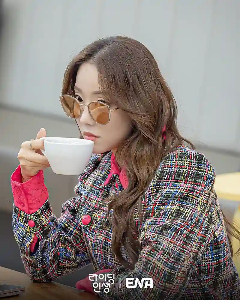 라이딩 인생에서 ? 역을 맡은 고우리