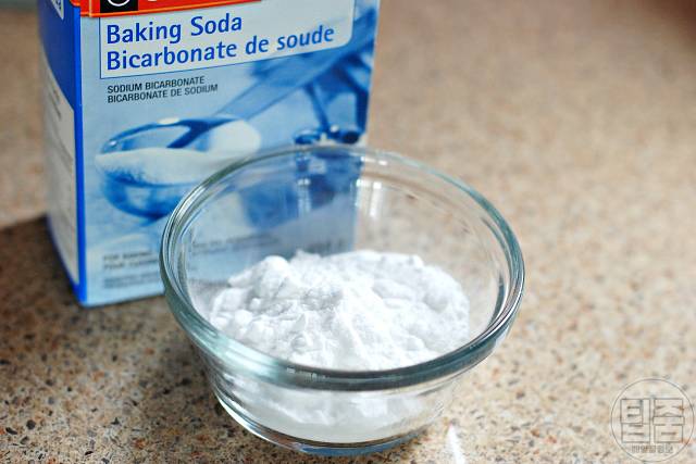 시커먼 겨드랑이 하얗게 미백 베이킹소다