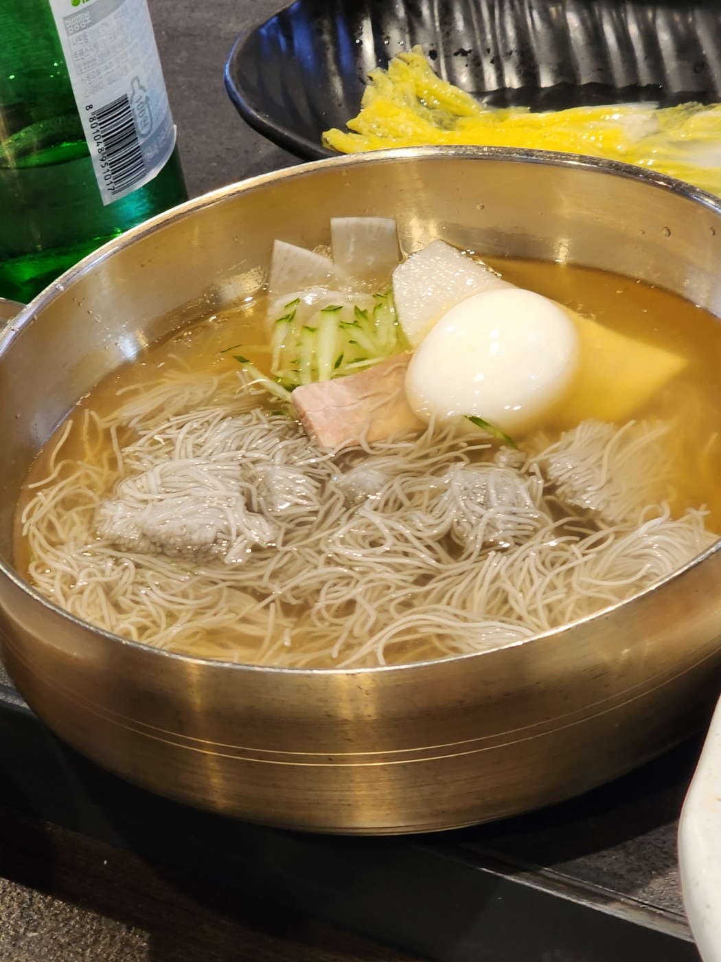 물냉면