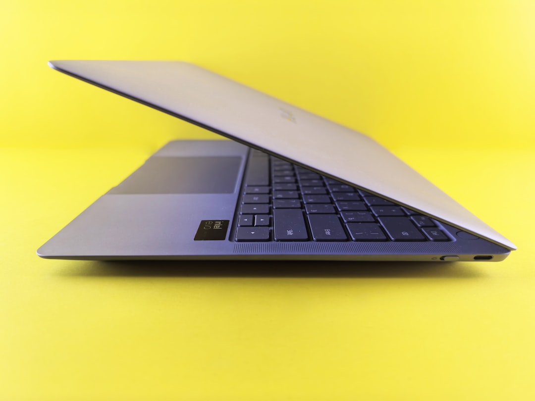 Laptop.