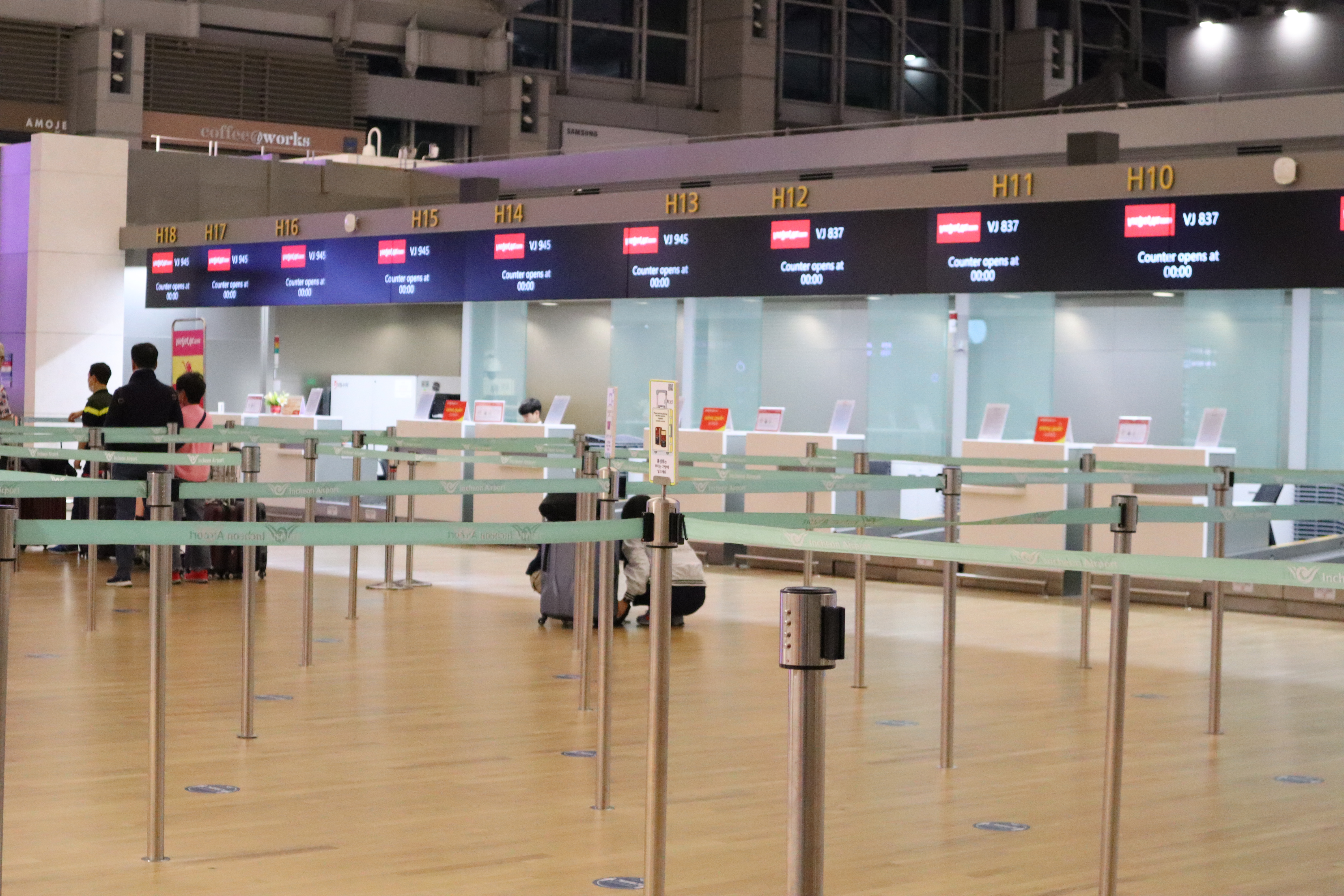 인천공항-비엣젯-체크인-카운터