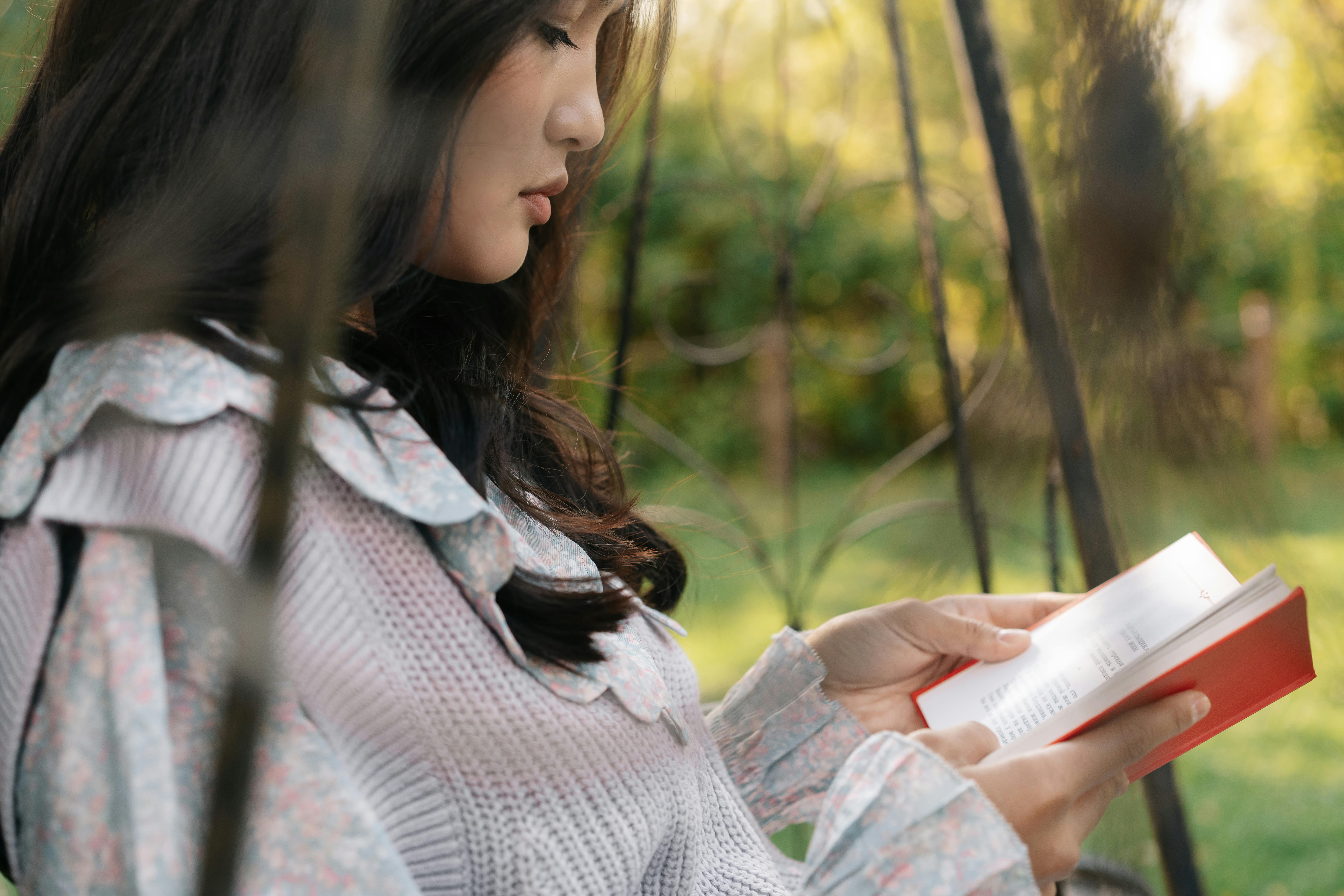 순간이동 후 낯선 곳에 떨어진을 상징하는 이미지