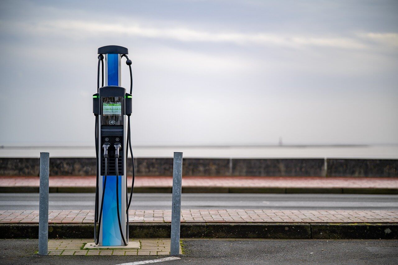 전기차충전설치사업분석: 단순 설치업과 운영업의 차이