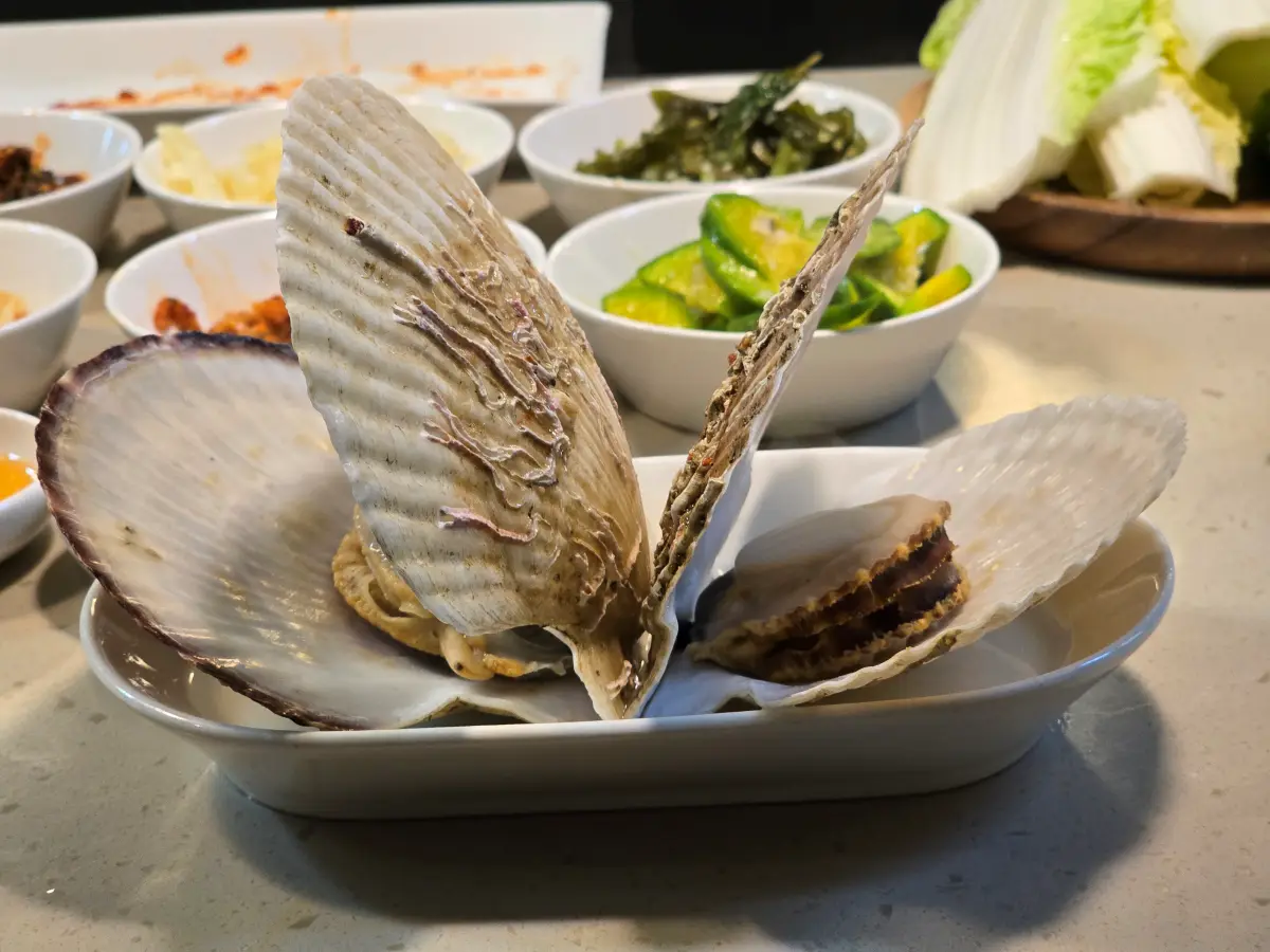 즐거운 술상 6번째 코스 음식: 가리비 찜