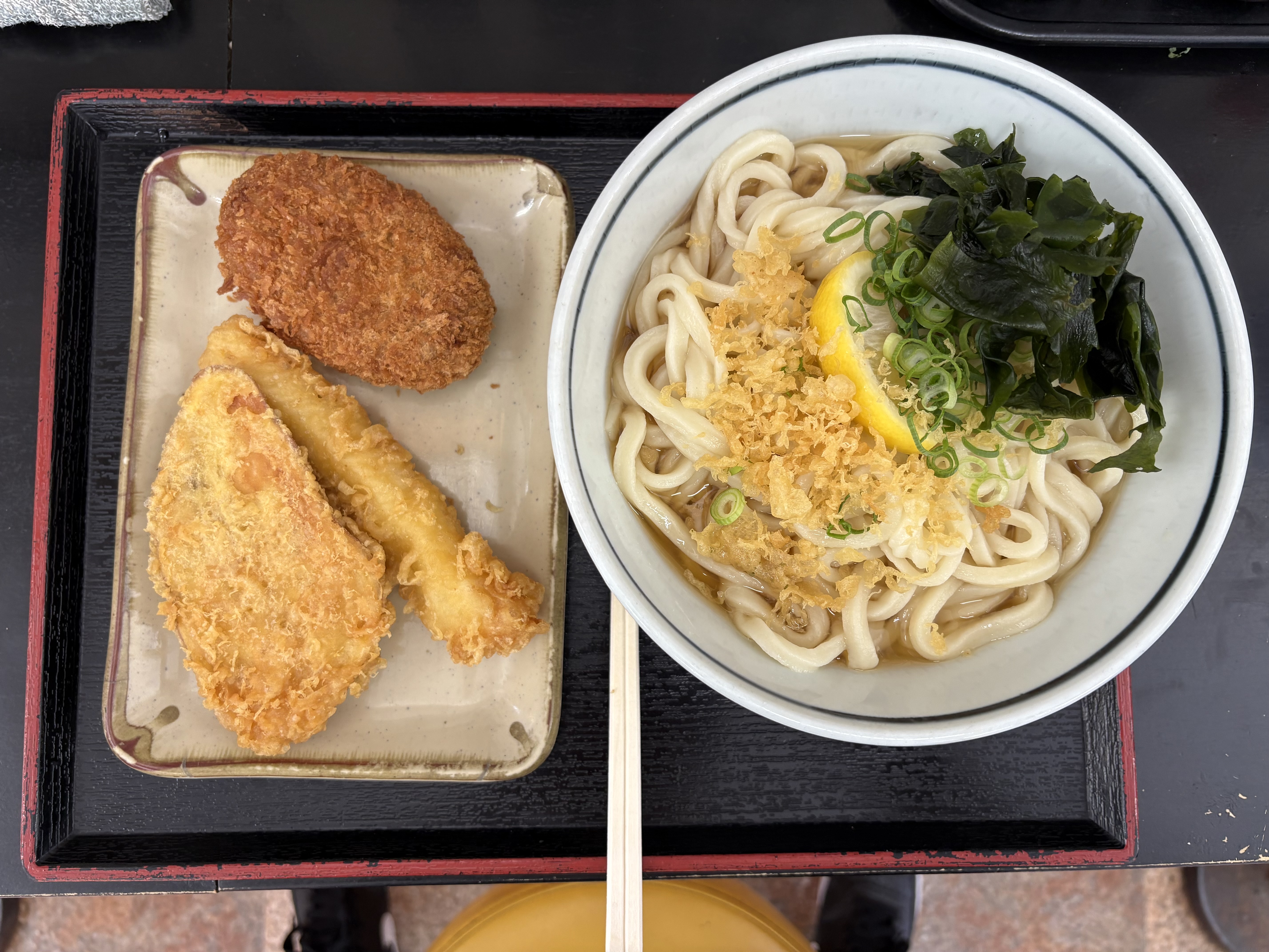 다카마쓰에서 즐기는 사누키 우동과 바삭한 튀김