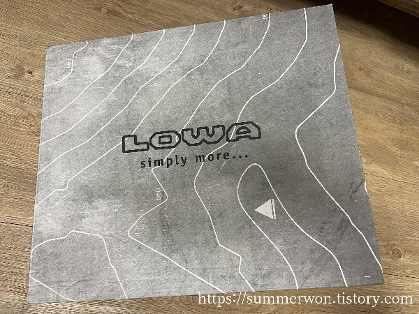 등산화 박스 윗면