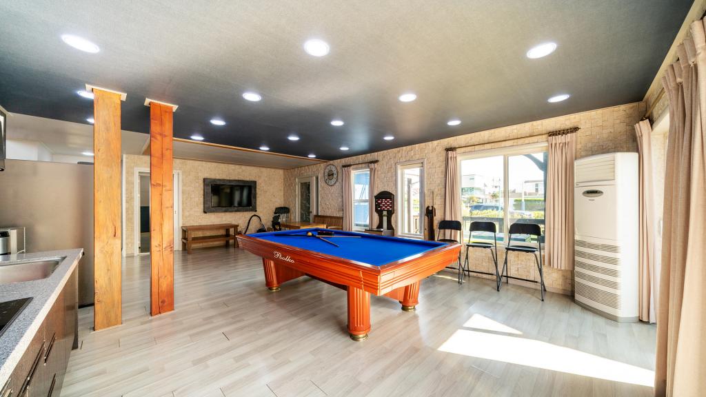 대부도 풀빌라 독채 펜션 당구대