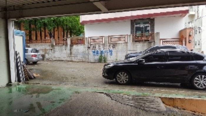 부산서부지원2019타경5667 자동차관련시설 2층 내부