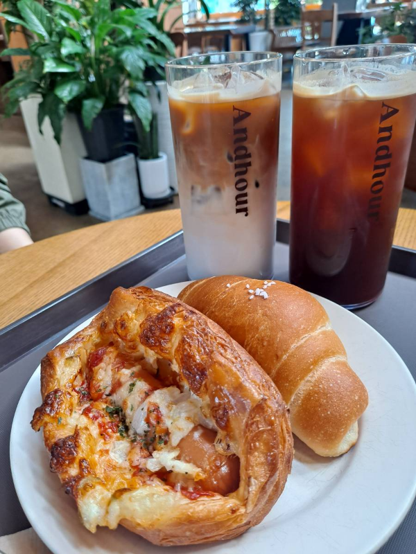 앤드아워 오늘의 메뉴들