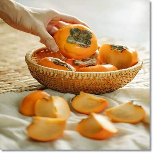 감효능 및 영양 성분 활용법과 주의점, 단감 사진