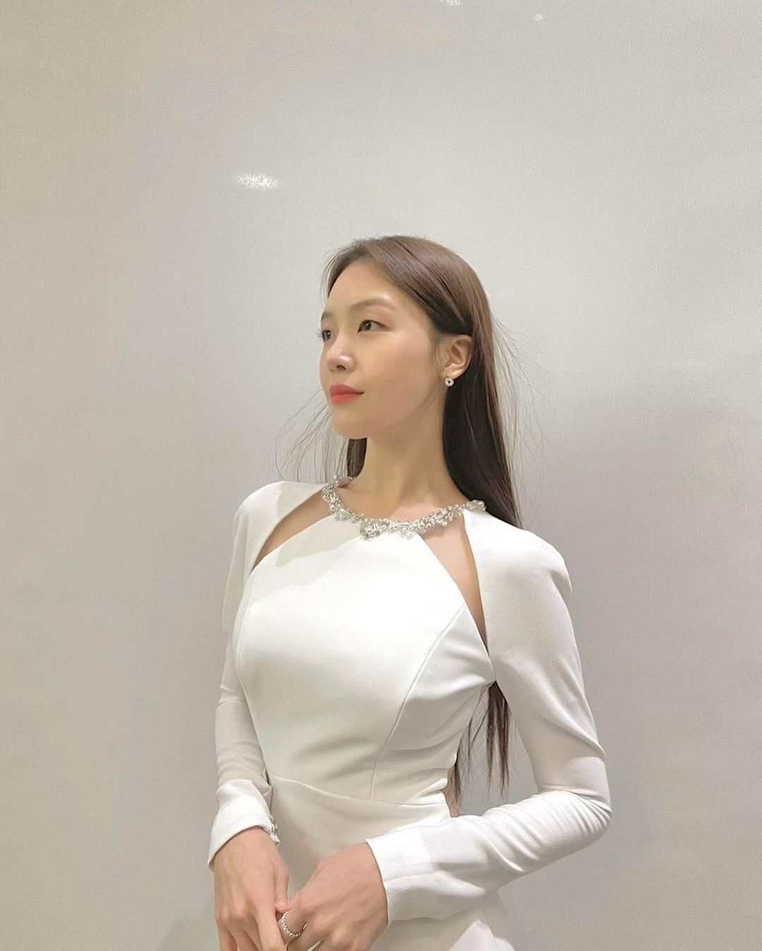 방민아 드레스