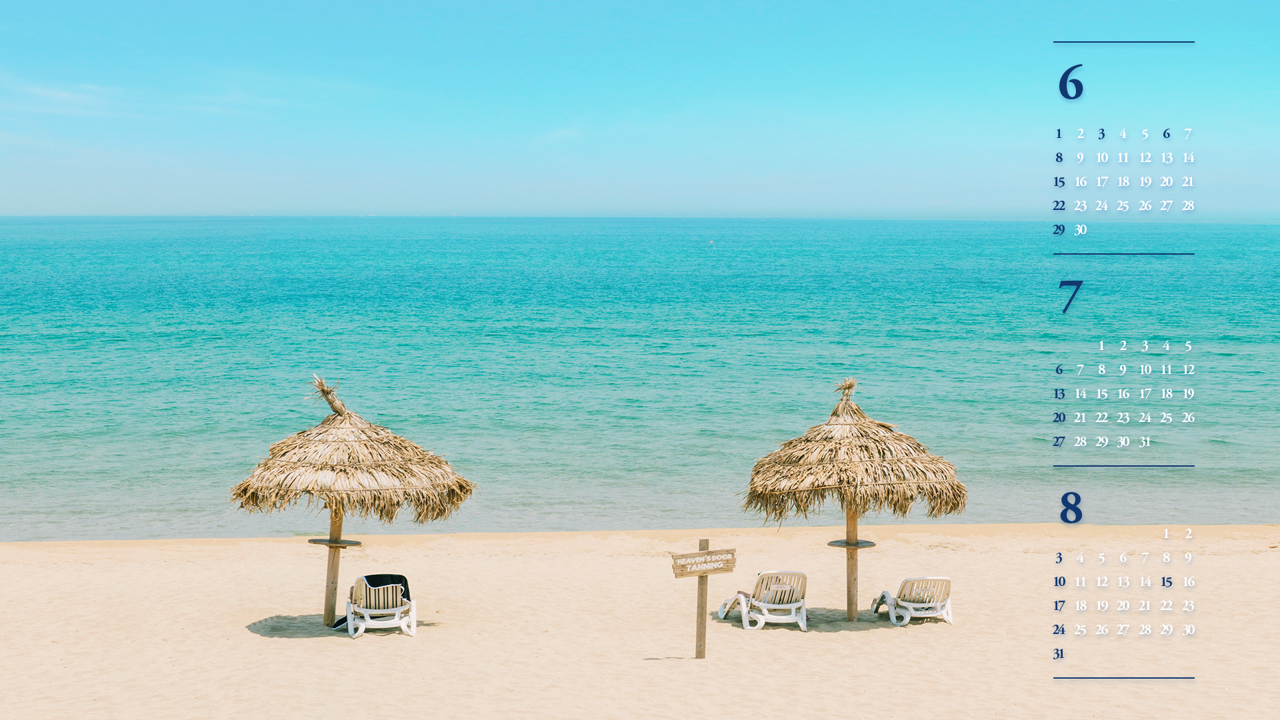08 해변의 파라솔 B - 2025년7월 노트북배경화면
