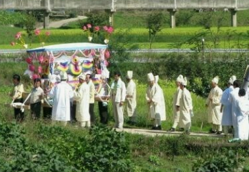 초상 장례,상복입은꿈 관련된 꿈해몽