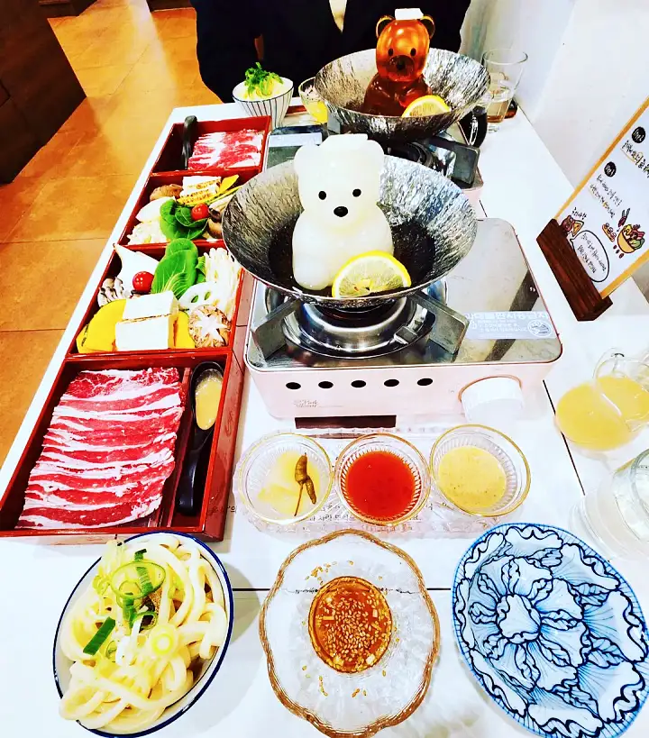 줄서는식당 46회 김정태 샤브샤브 곰돌이 시로 마라 하얀 빨간 육수 치킨 난반 동파육 관악구 봉천동 샤로수길 맛집