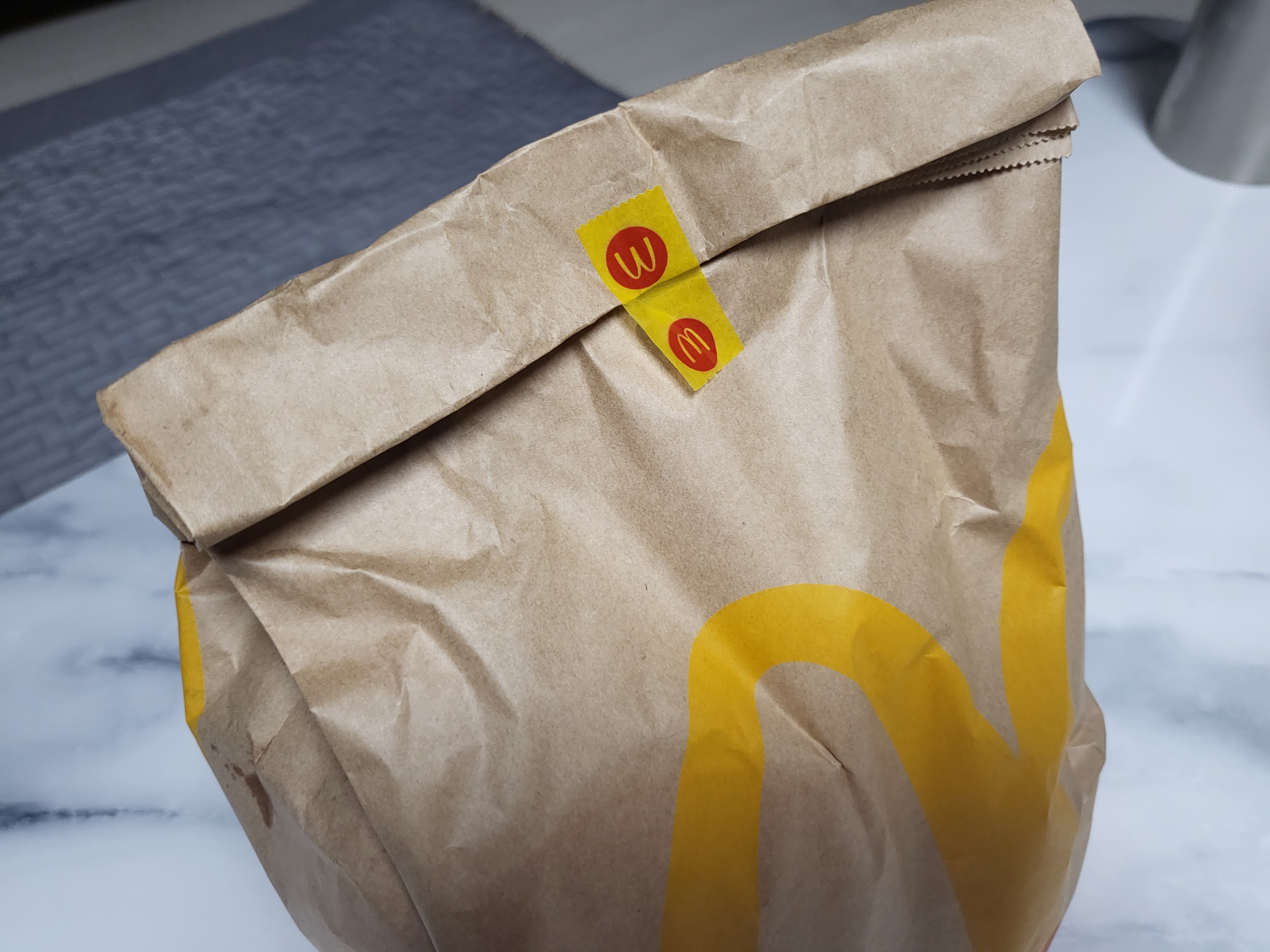 맥도날드 동수원GSDT점 행운골드버거외 후기-4