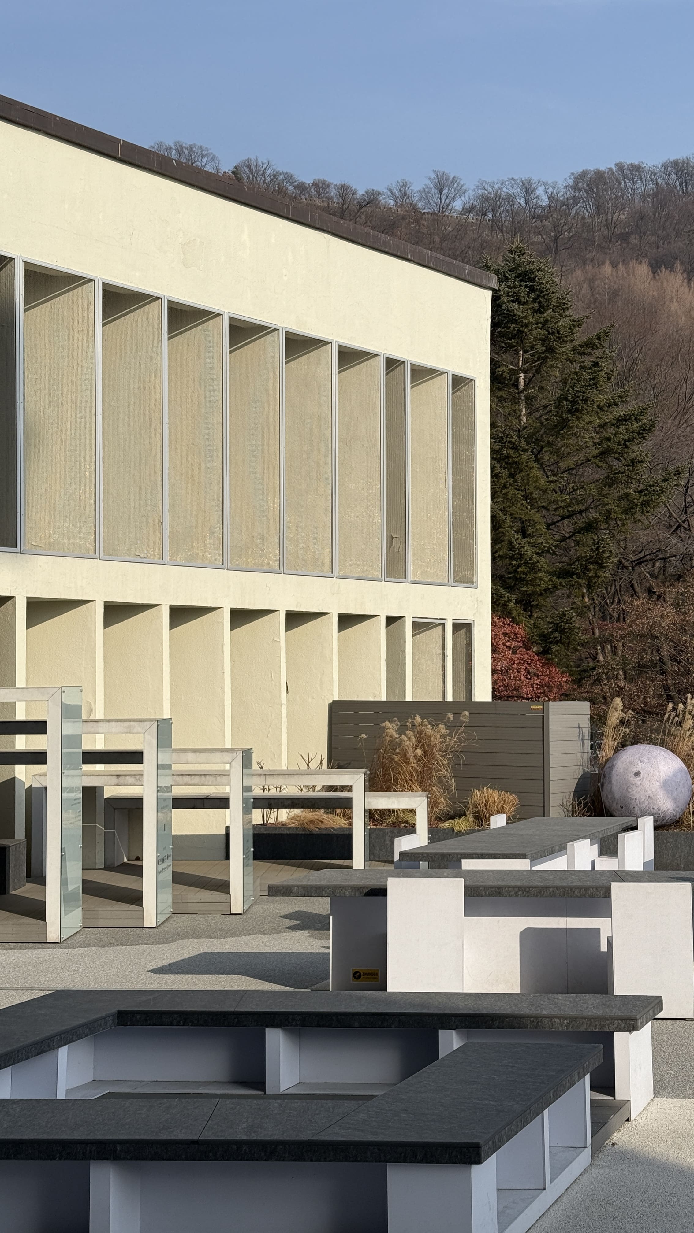 남산도서관, 남산타워 바로 앞 서울 가볼 만한 곳