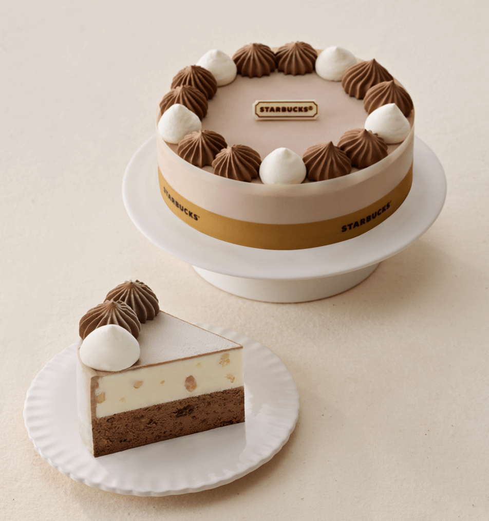 2024년 스타벅스 크리스마스 케이크 사전 예약