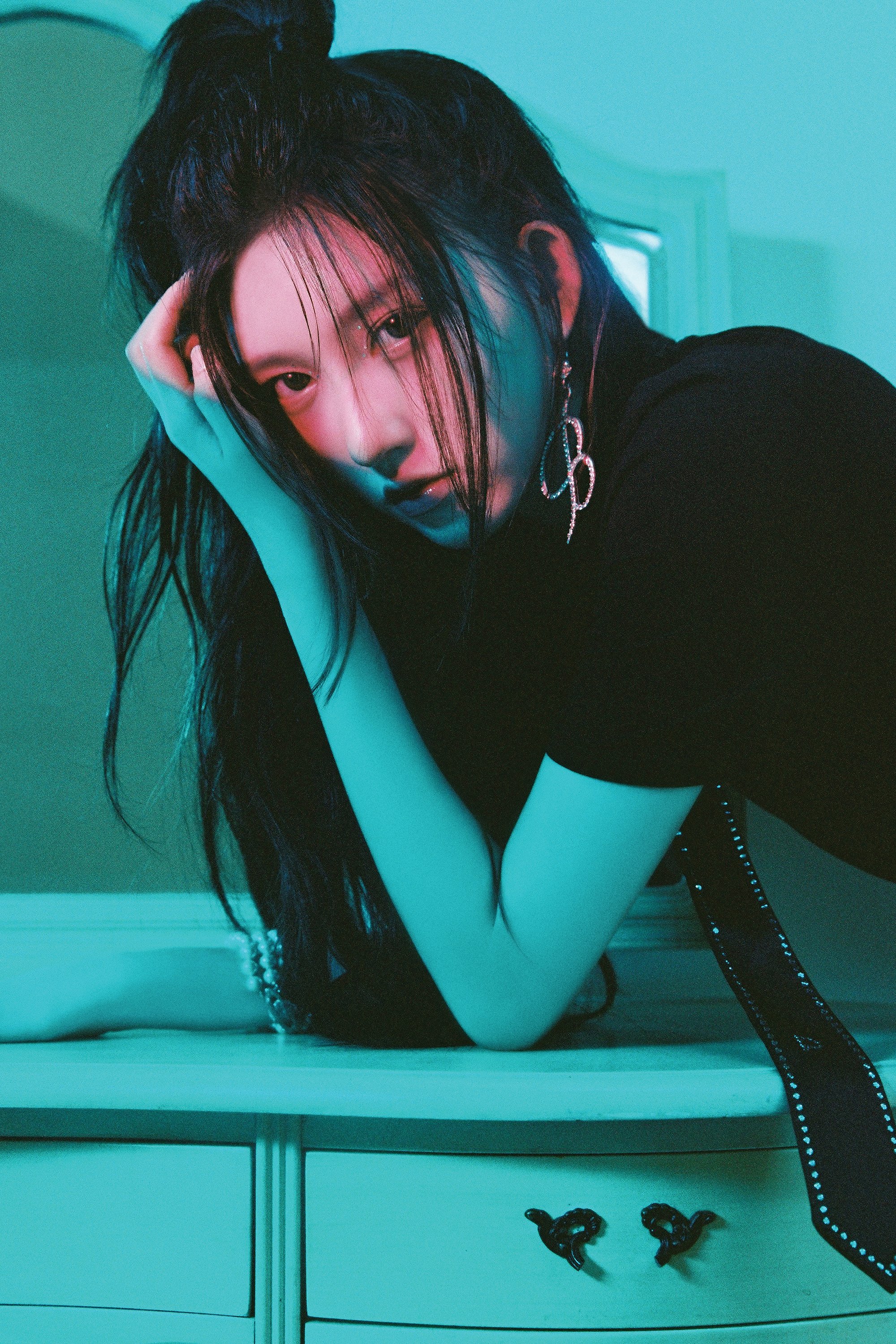 IVE THE 1st EP <I'VE MINE> Either Way CONCEPT PHOTO