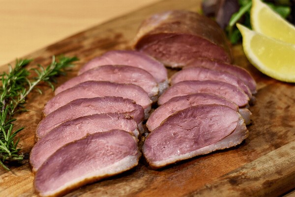 밤에도 안심, 훈제오리 야식으로 드셔도 됩니다.