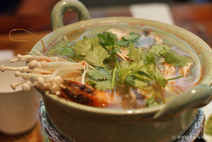 똠얌꿍남사이_부산알로이타이음식점