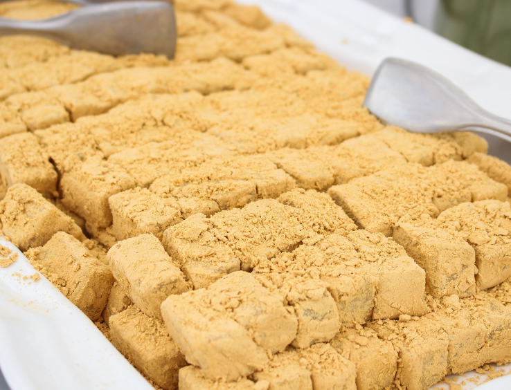 인절미의 전통을 지키고, 현대적인 맛으로 즐기기