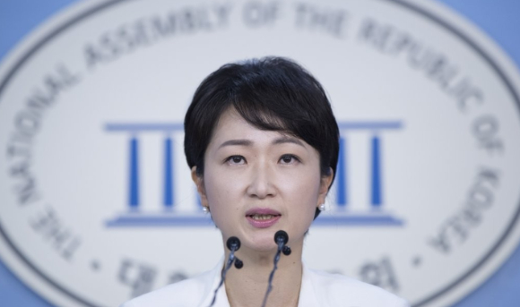 사진은 이언주 더불어민주당 최고위원. [사진=연합뉴스]