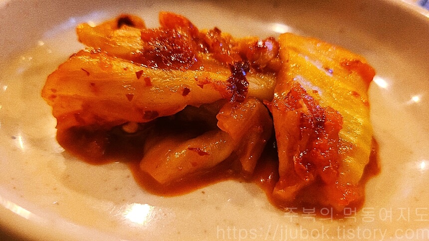 먹자집-밑반찬-김치