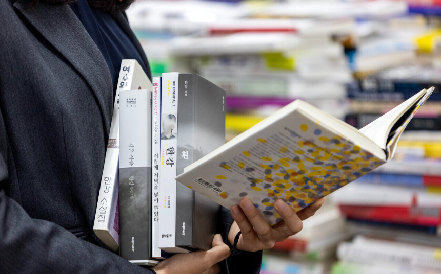 한강 『채식주의자』 해석 – 인간 본성과 사회의 폭력성