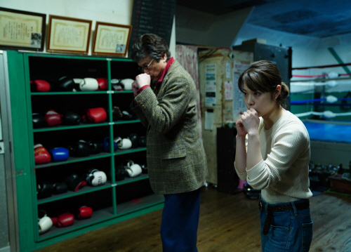 【일본영화 추천】 너의 눈을 들여다보면 다시보기 줄거리 결말 후기 리뷰 스포일러