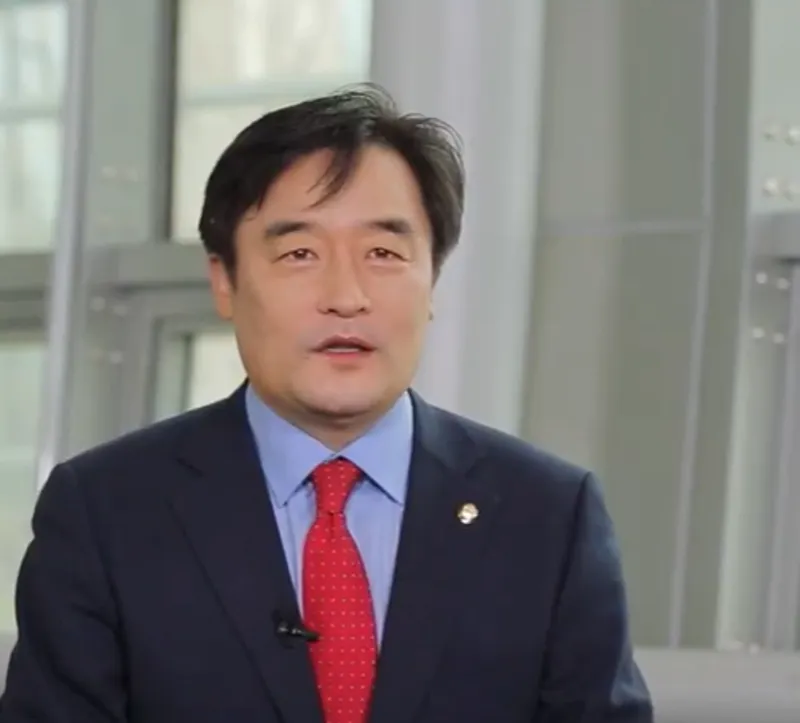 국회의원 인터뷰11.webp
