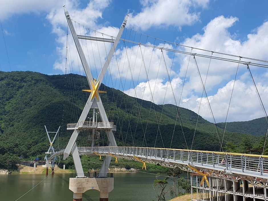 영천 보현산댐 출렁다리