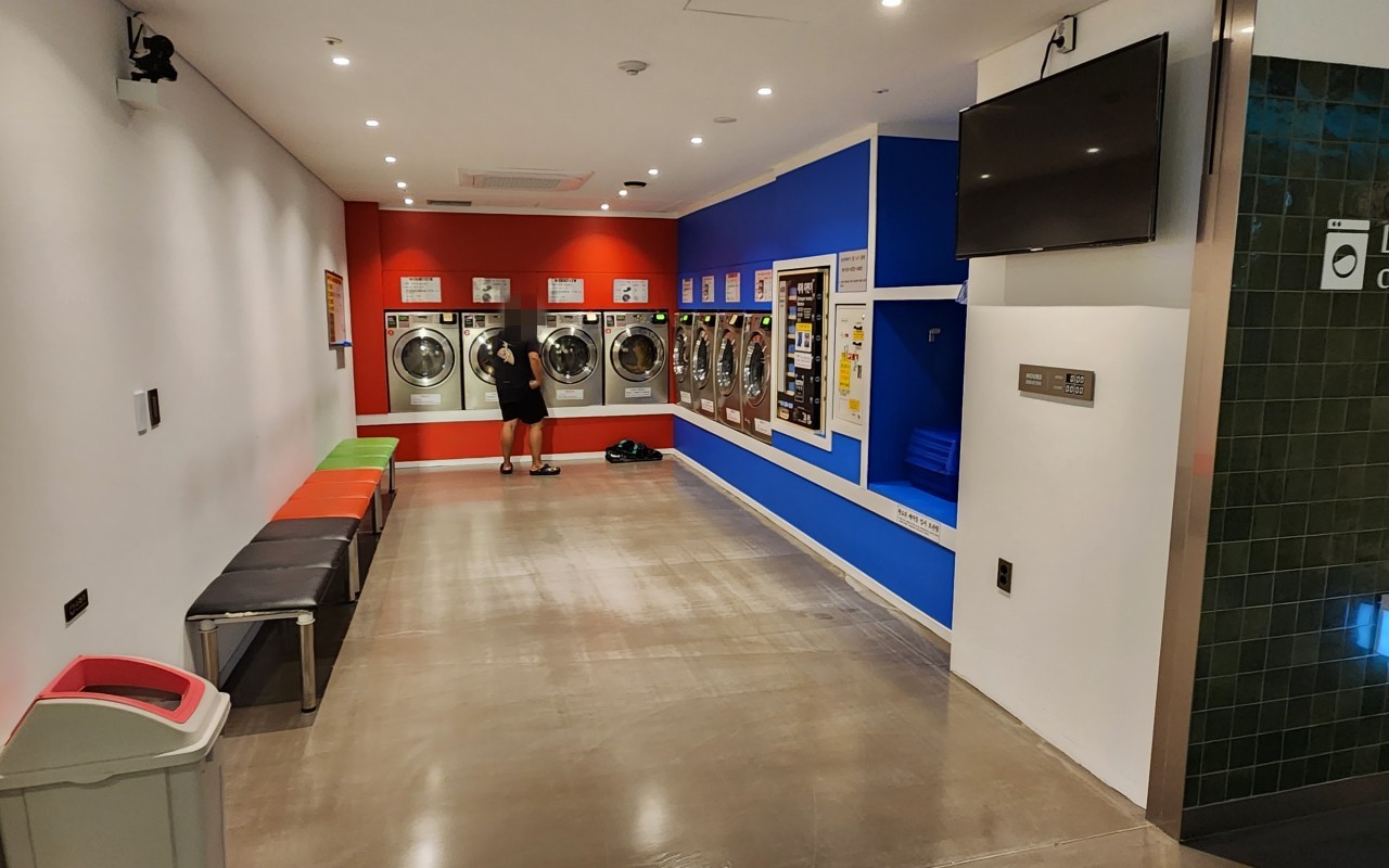 델피노 지하1층 더몰 빨래방
